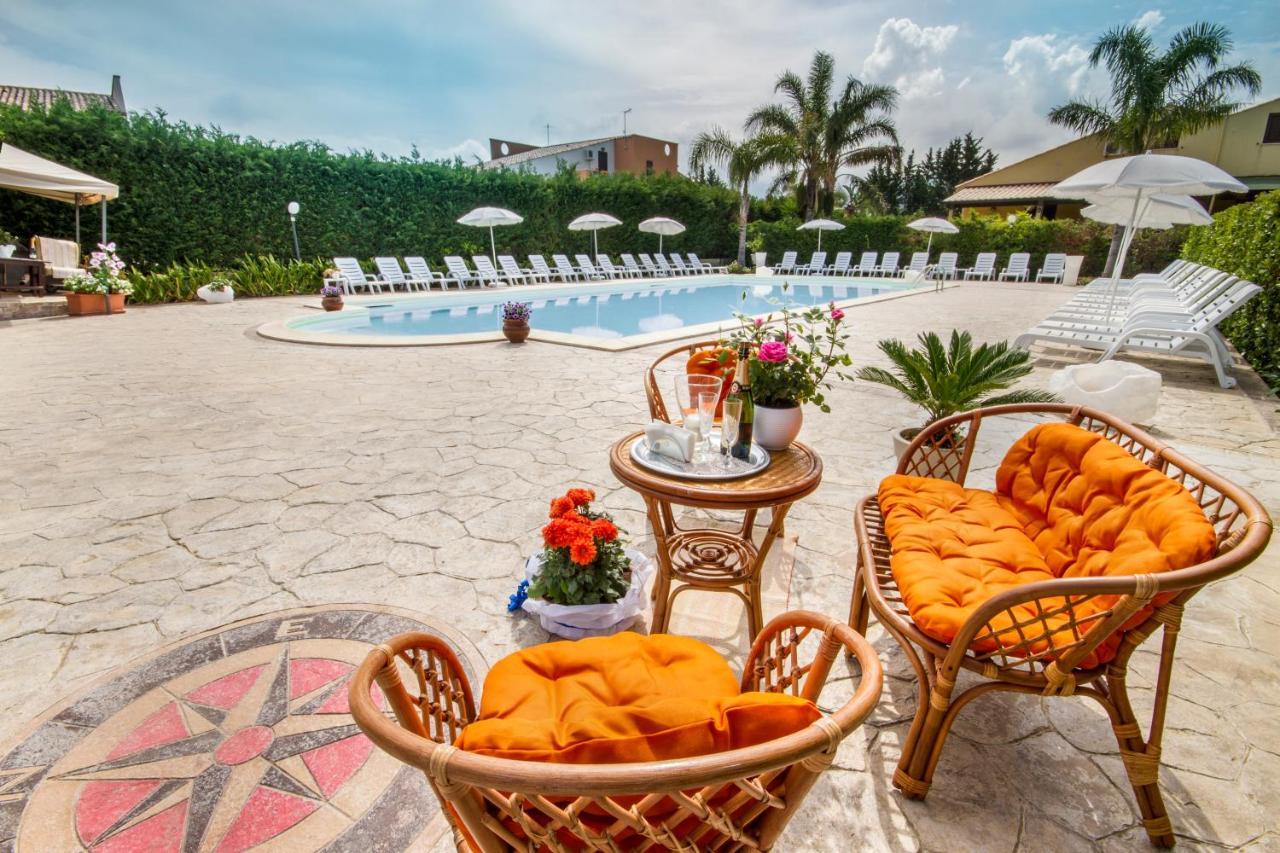 Casa Vacanza Paradise Vicino Cefalu Con Servizio Di Piscina A 3 Chilometri Διαμέρισμα Campofelice Di Roccella Εξωτερικό φωτογραφία
