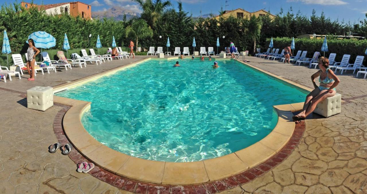 Casa Vacanza Paradise Vicino Cefalu Con Servizio Di Piscina A 3 Chilometri Διαμέρισμα Campofelice Di Roccella Εξωτερικό φωτογραφία