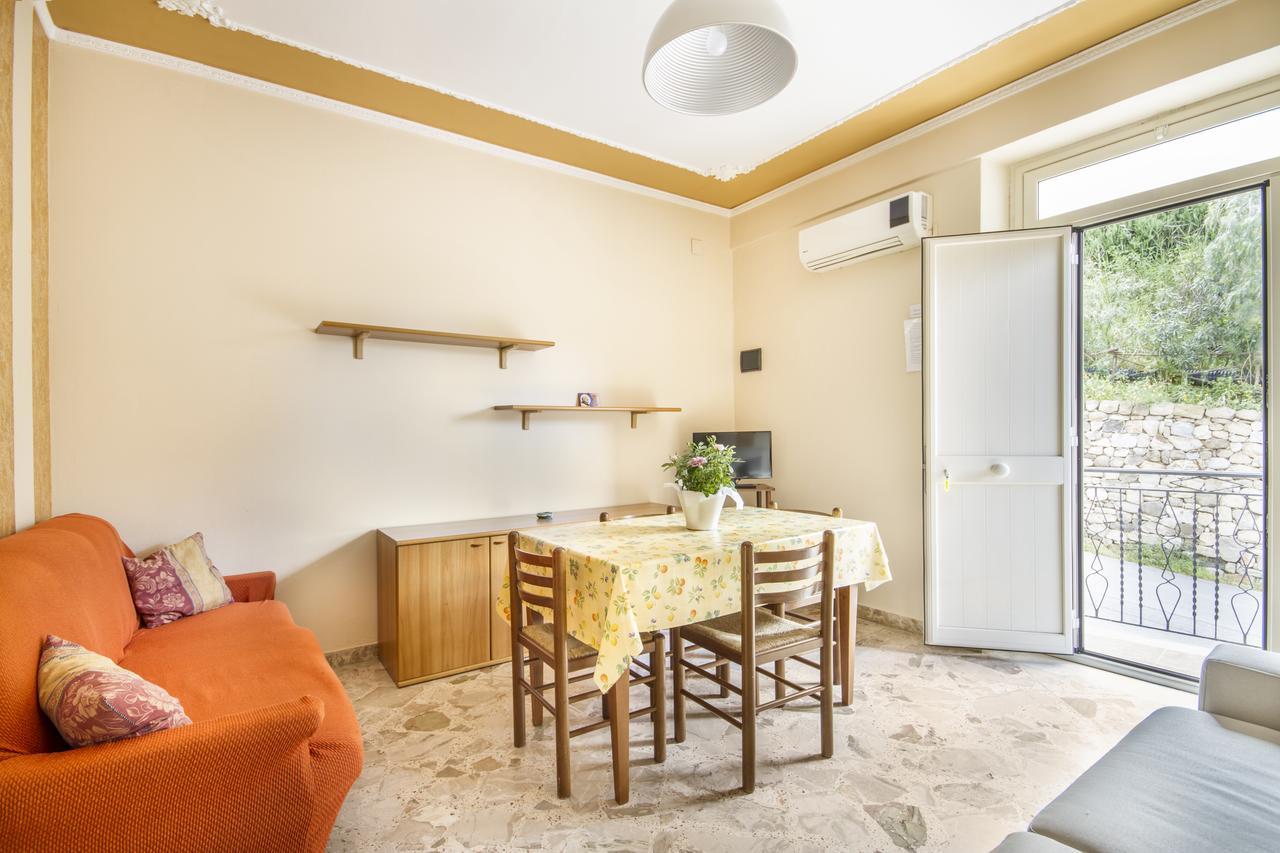 Casa Vacanza Paradise Vicino Cefalu Con Servizio Di Piscina A 3 Chilometri Διαμέρισμα Campofelice Di Roccella Εξωτερικό φωτογραφία