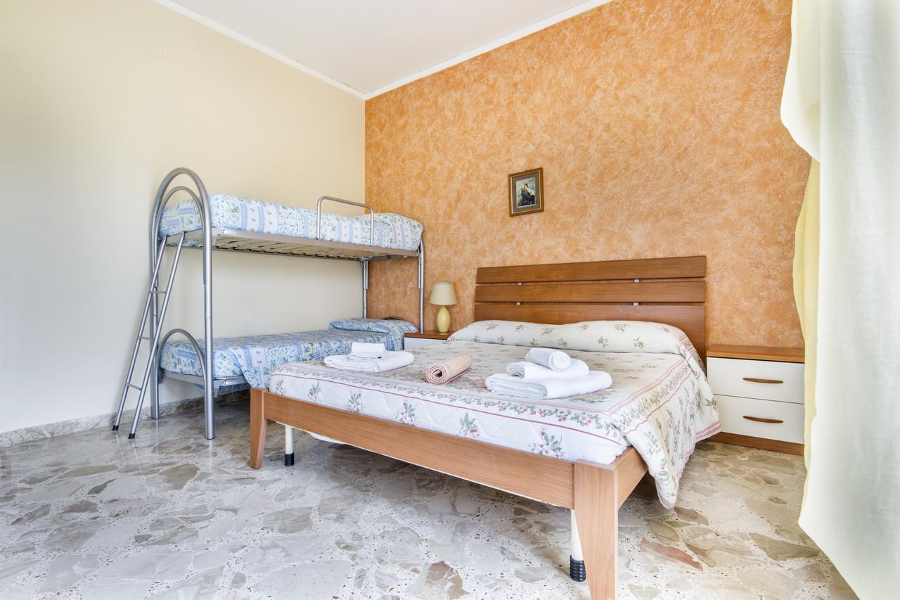 Casa Vacanza Paradise Vicino Cefalu Con Servizio Di Piscina A 3 Chilometri Διαμέρισμα Campofelice Di Roccella Εξωτερικό φωτογραφία